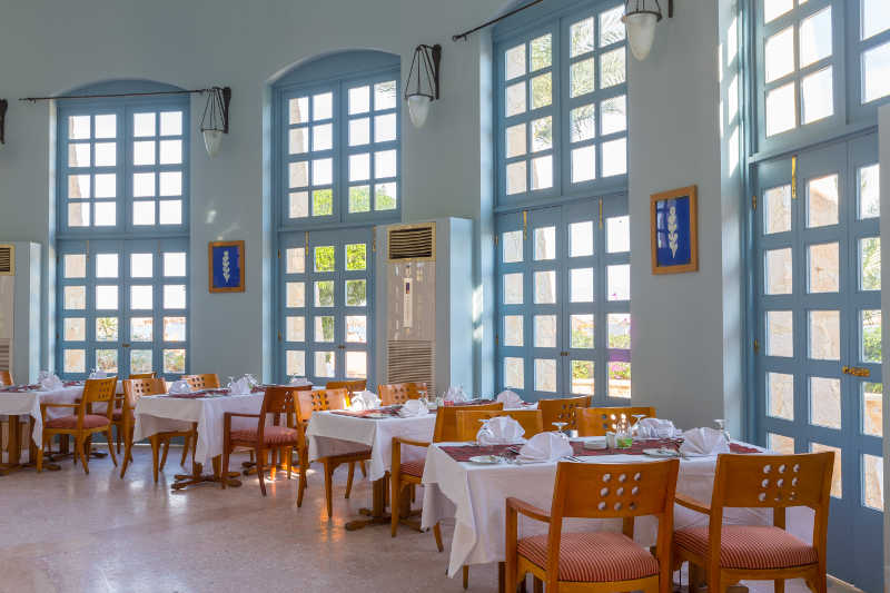 El Mar Restaurant with its windows from ceiling to floor in Strand Taba Heights Hotel