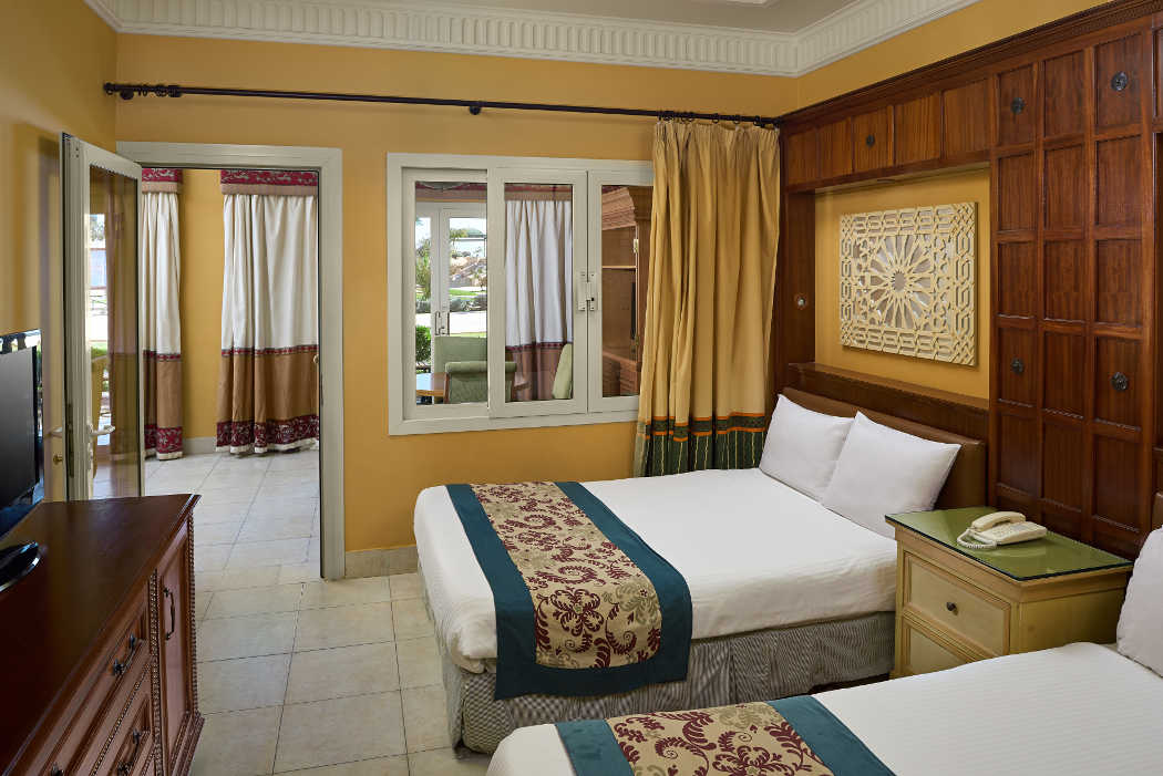 The twinbed room in a mosaique style at the family suite in Mosaique Hotel in Taba Heights