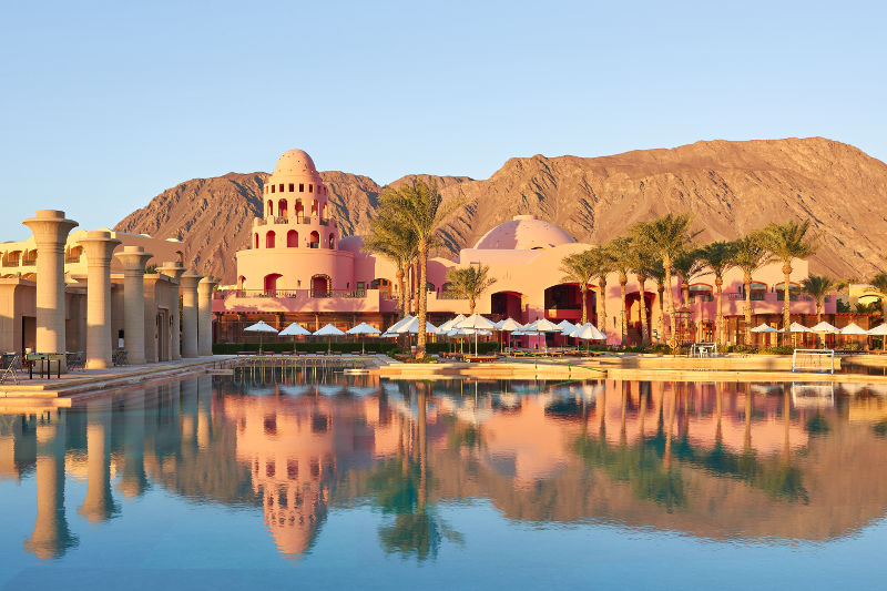 The pool view of Mosaique Taba Hotel
