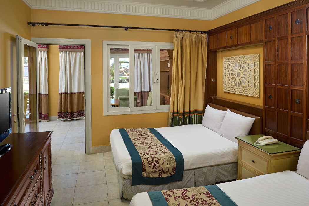 The twinbed room in a mosaique style at the family suite in Mosaique Hotel in Taba Heights