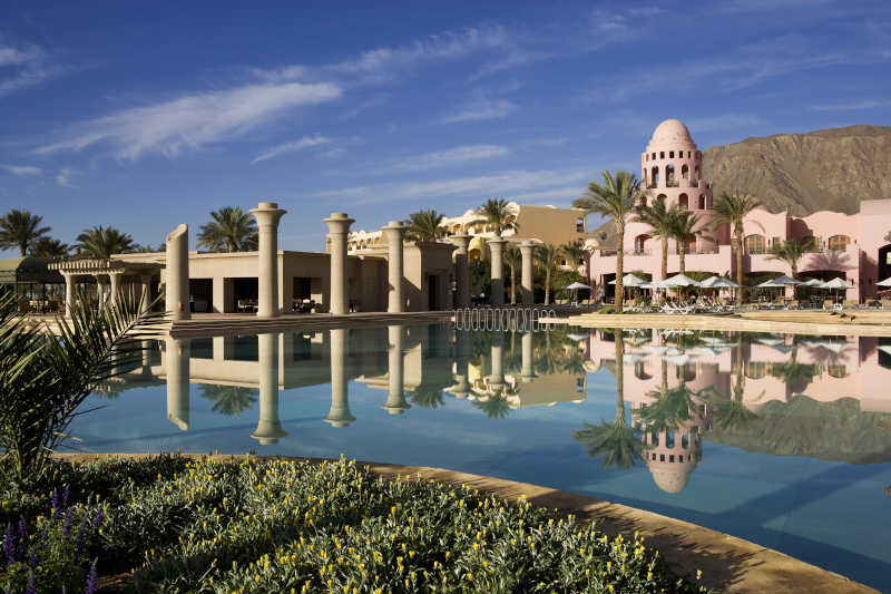 lotus bar and pool overview at mosaique taba 5 stars hotel